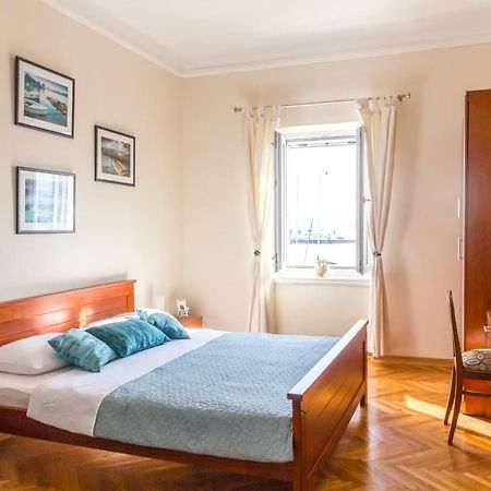 Apartman Natalia Tivat Exteriör bild